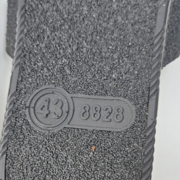 Rockin Black and Gray Slide Sandals - Picture 6 of 6